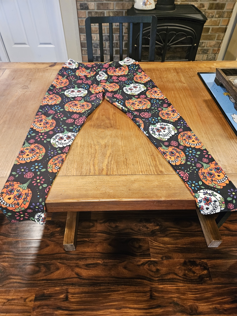 Source Unknown Black Leggings with Orange Pumpkin & White Skull Print